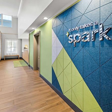 Spark By Hilton Woodbridge Ngoại thất bức ảnh