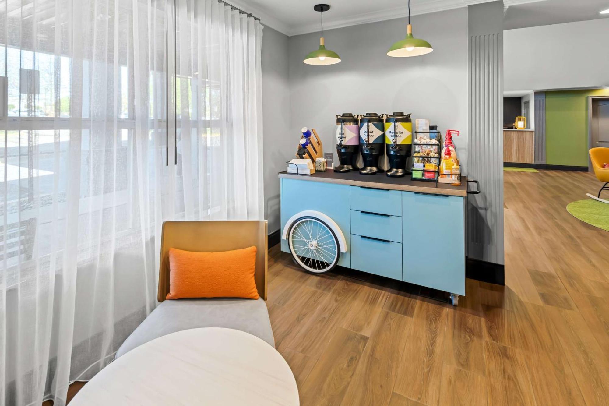 Spark By Hilton Woodbridge Ngoại thất bức ảnh