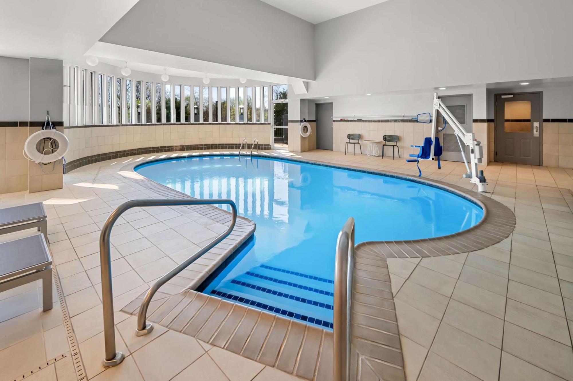 Spark By Hilton Woodbridge Ngoại thất bức ảnh