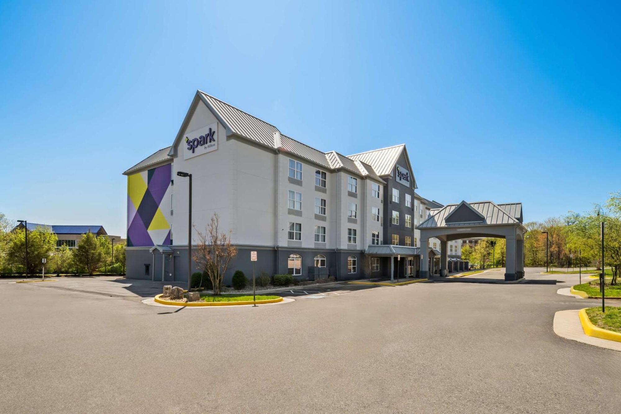 Spark By Hilton Woodbridge Ngoại thất bức ảnh