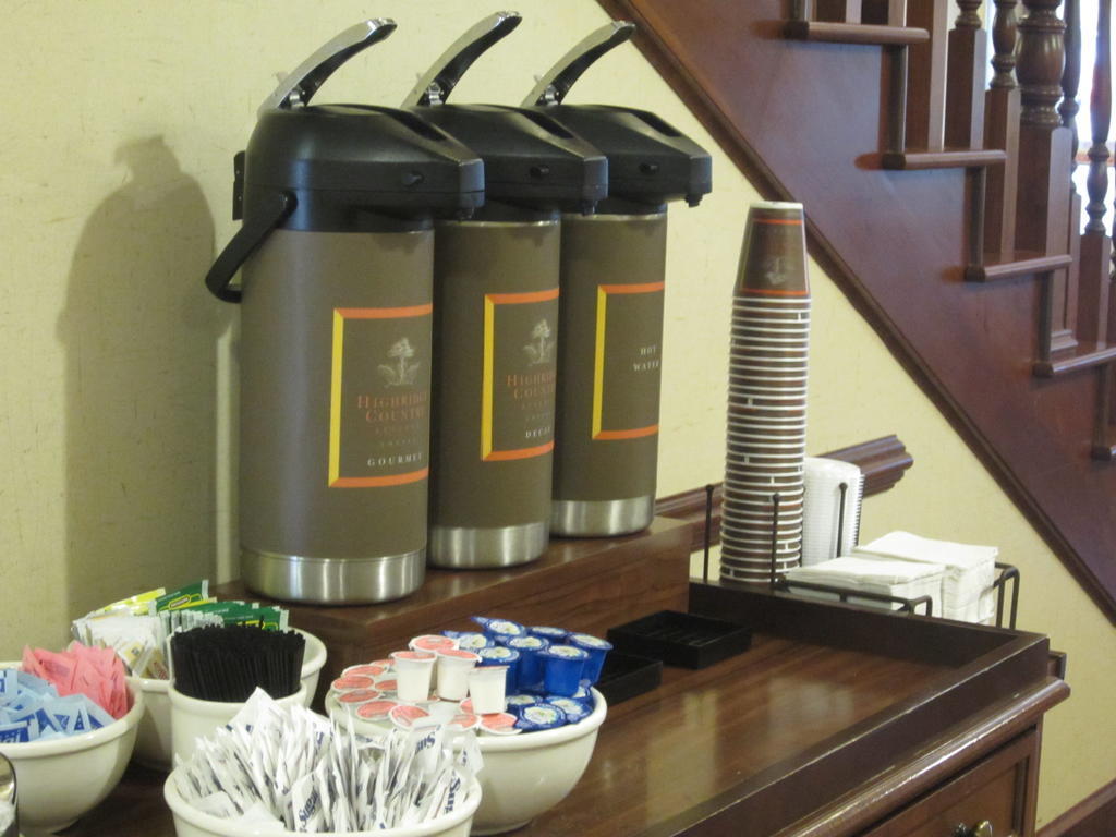 Spark By Hilton Woodbridge Ngoại thất bức ảnh