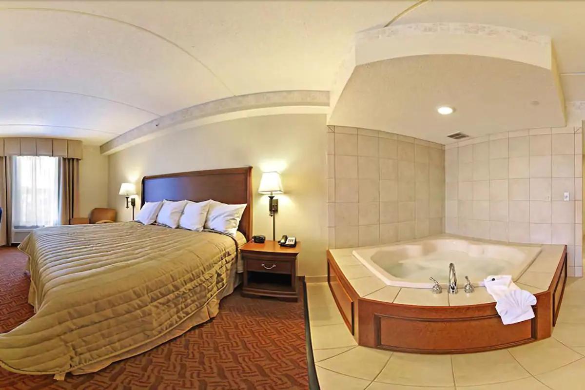 Spark By Hilton Woodbridge Ngoại thất bức ảnh